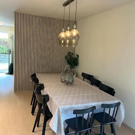 Large With A Lovely Garden, Perfect For Families! *