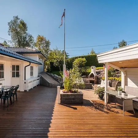 Large With A Lovely Garden, Perfect For Families!